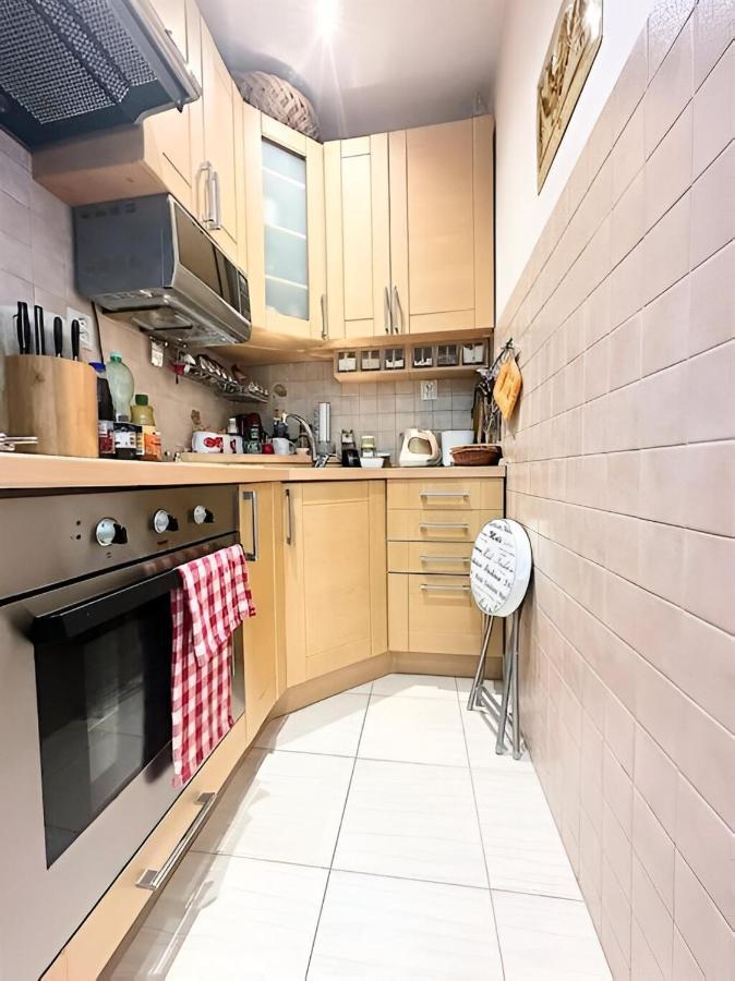 Blue Apartment In City Center, Best Location Братислава Екстериор снимка