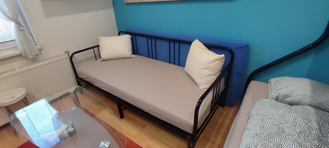 Blue Apartment In City Center, Best Location Братислава Екстериор снимка