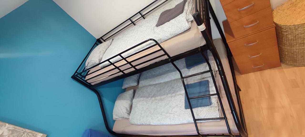 Blue Apartment In City Center, Best Location Братислава Екстериор снимка